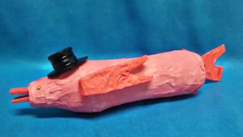 Boto-Cor-de-Rosa  na Fábrica de Brinquedos